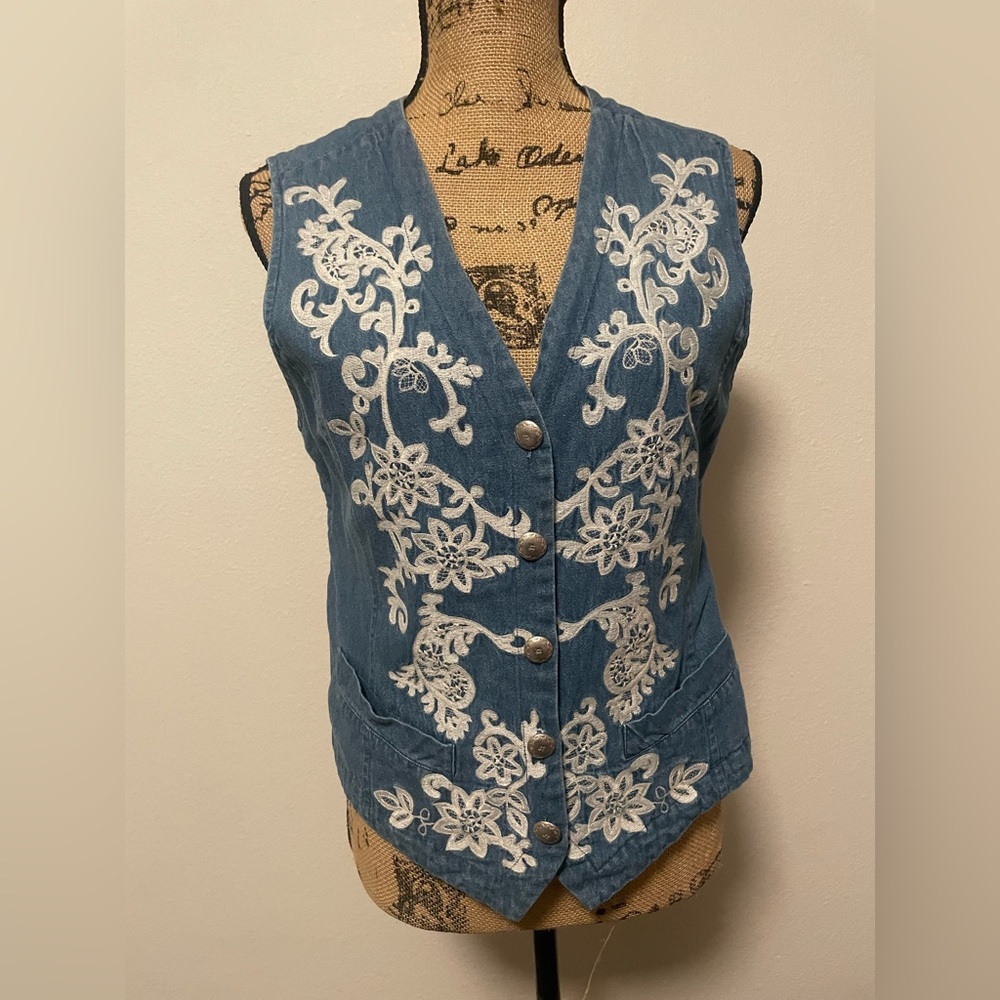 cambridge country store dry goods co denim vest